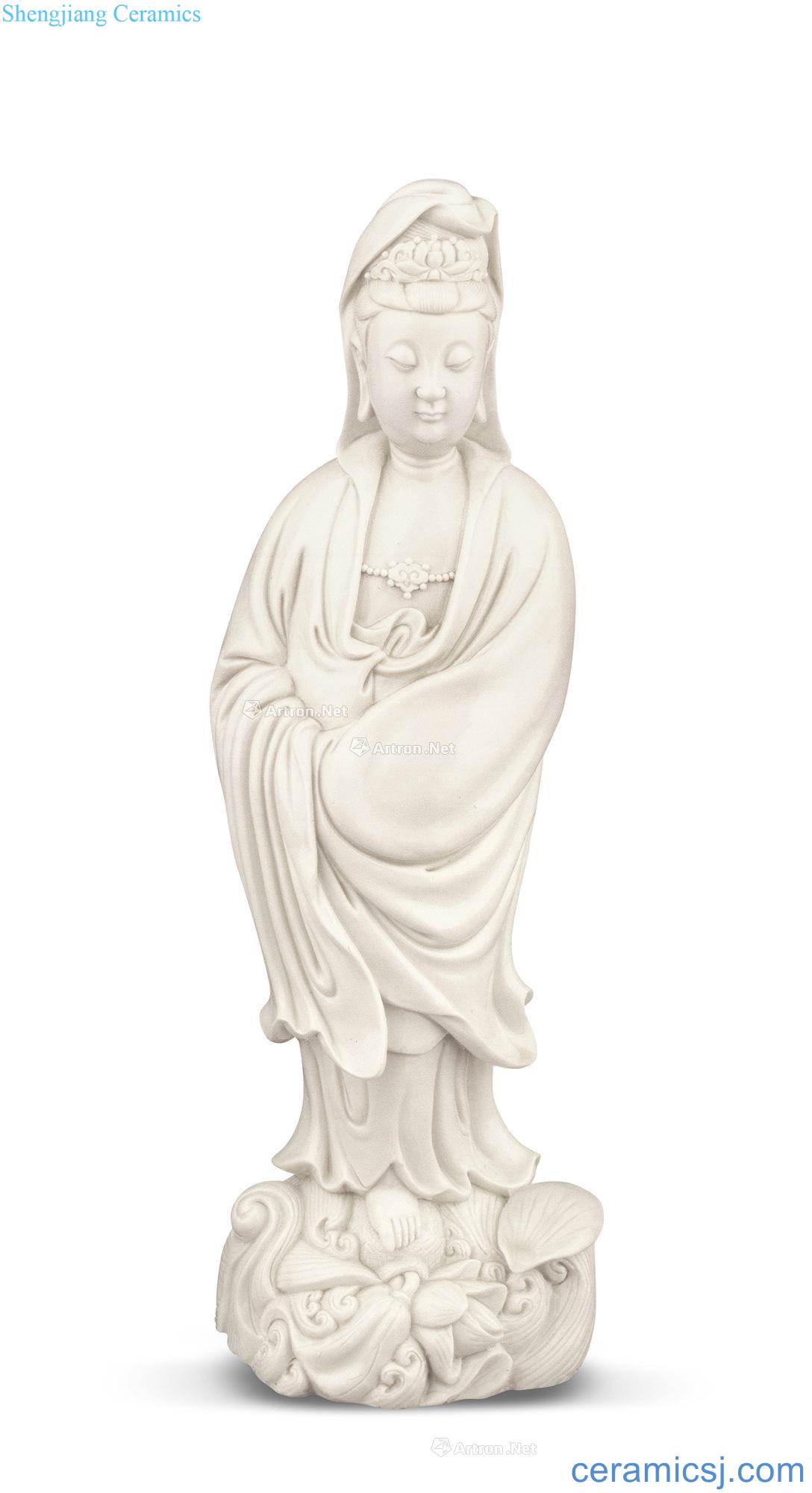 In the late Ming Guanyin stands resemble He Chaozong model