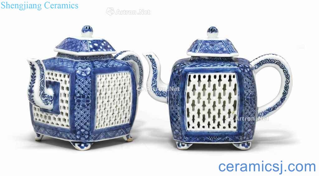 KANGXI PERIOD (1662 ~ 1722), A PAIR OF DOUBLE WALLED - BLUE AND WHITE TEAPOTS AND COVERS