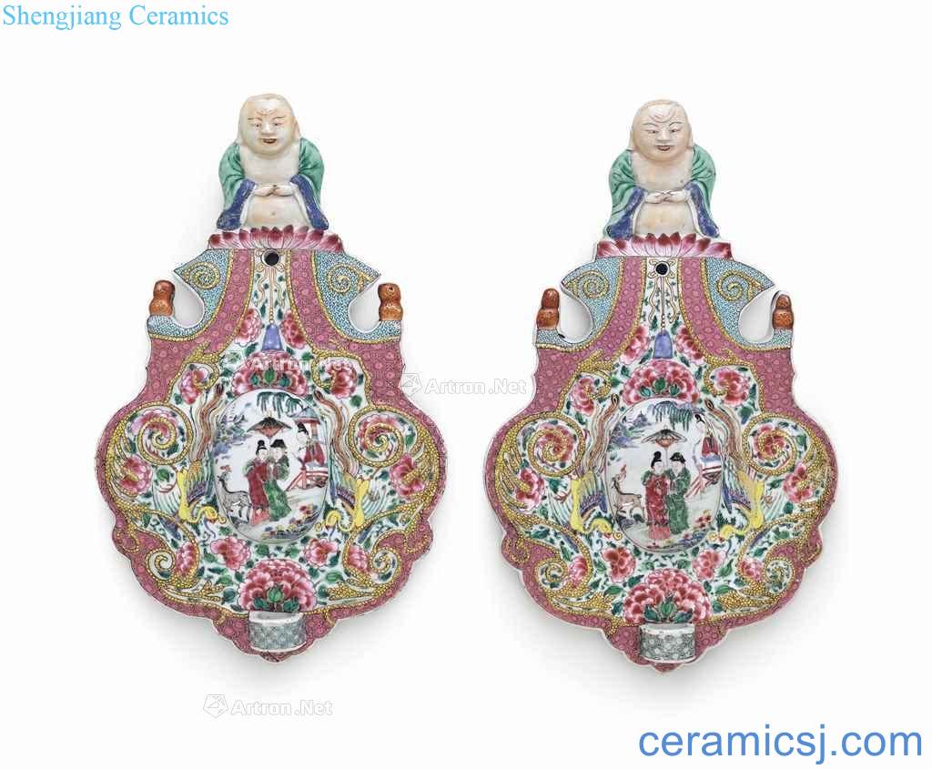 QIANLONG PERIOD (1735 ~ 1735) is A RARE PAIR OF FAMILLE ROSE SCONCES