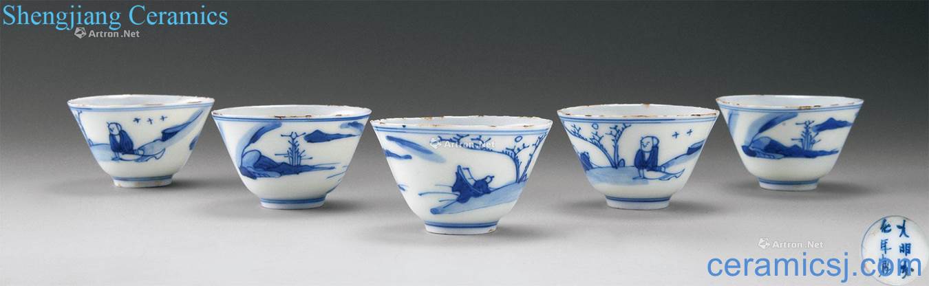 In the qing dynasty (1644-1911) blue and white landscape character lines (five pieces of a set of cups