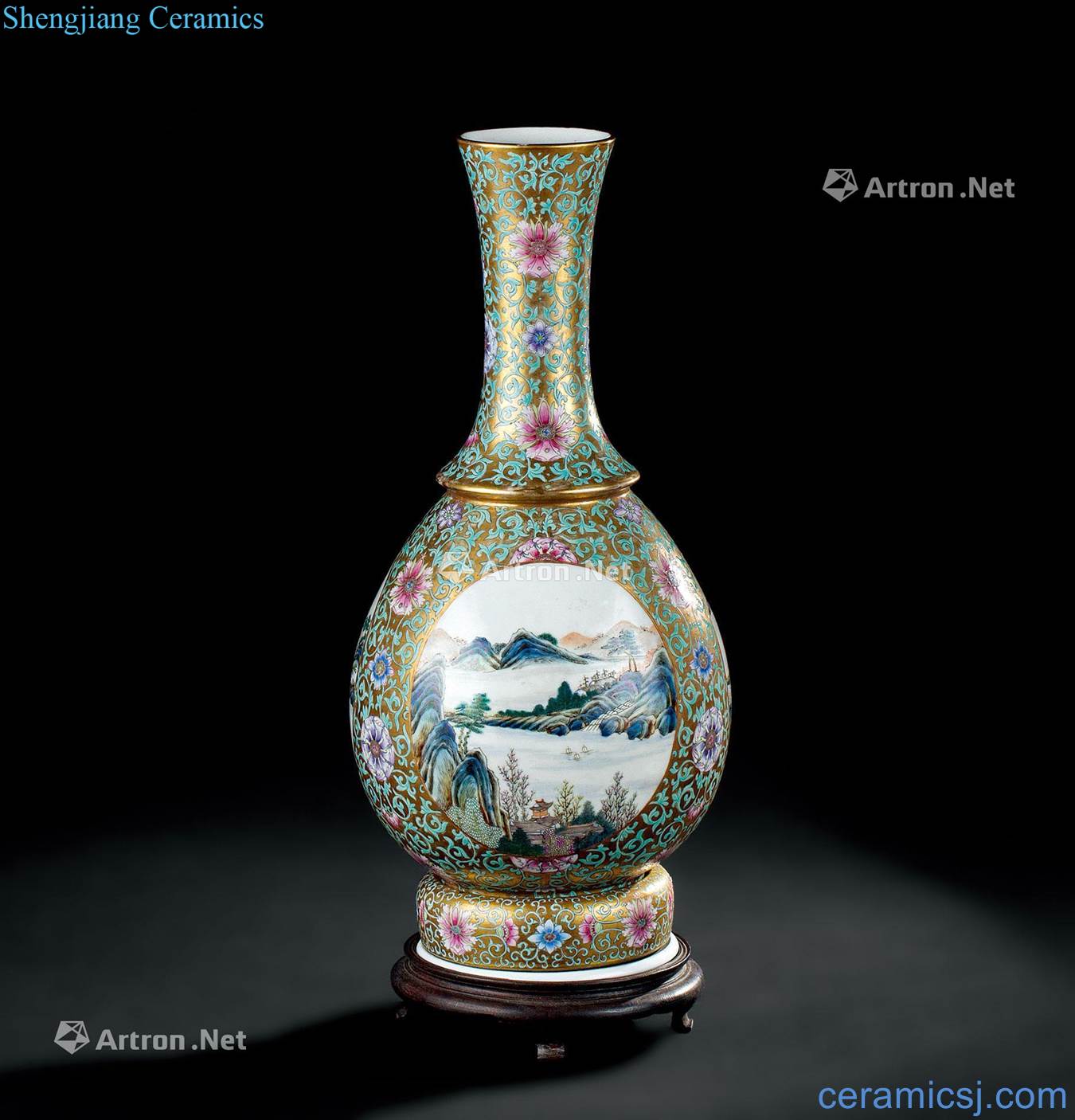 In the qing dynasty (1644-1911), jindi pastel turn heart bottle medallion landscape pattern