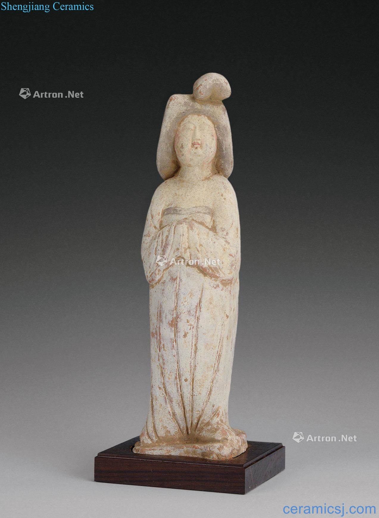 The tang dynasty (618-618) however, painted pottery figures