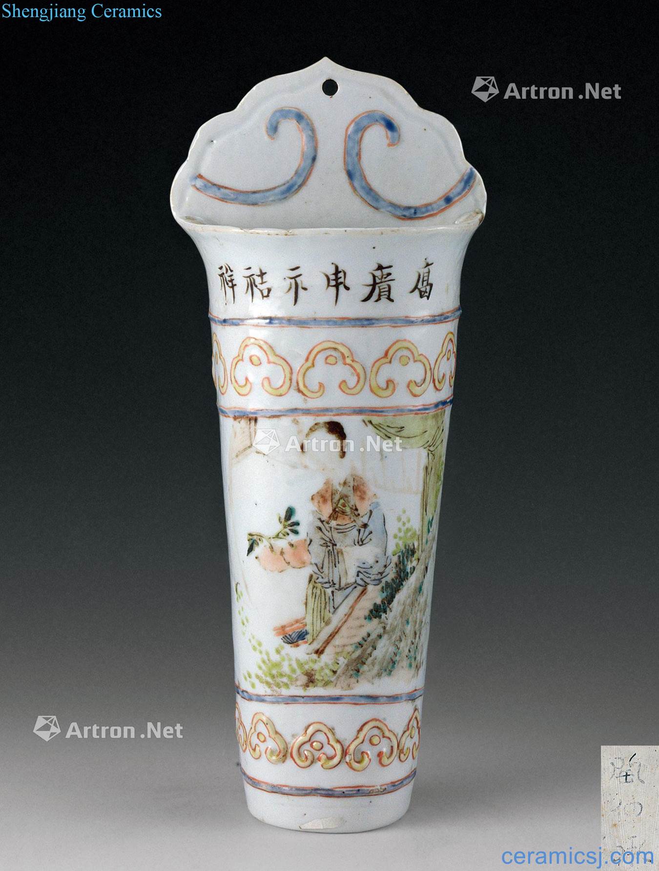 The late qing dynasty (1840-1911) shallow color traditional Chinese characters grain wall bottle