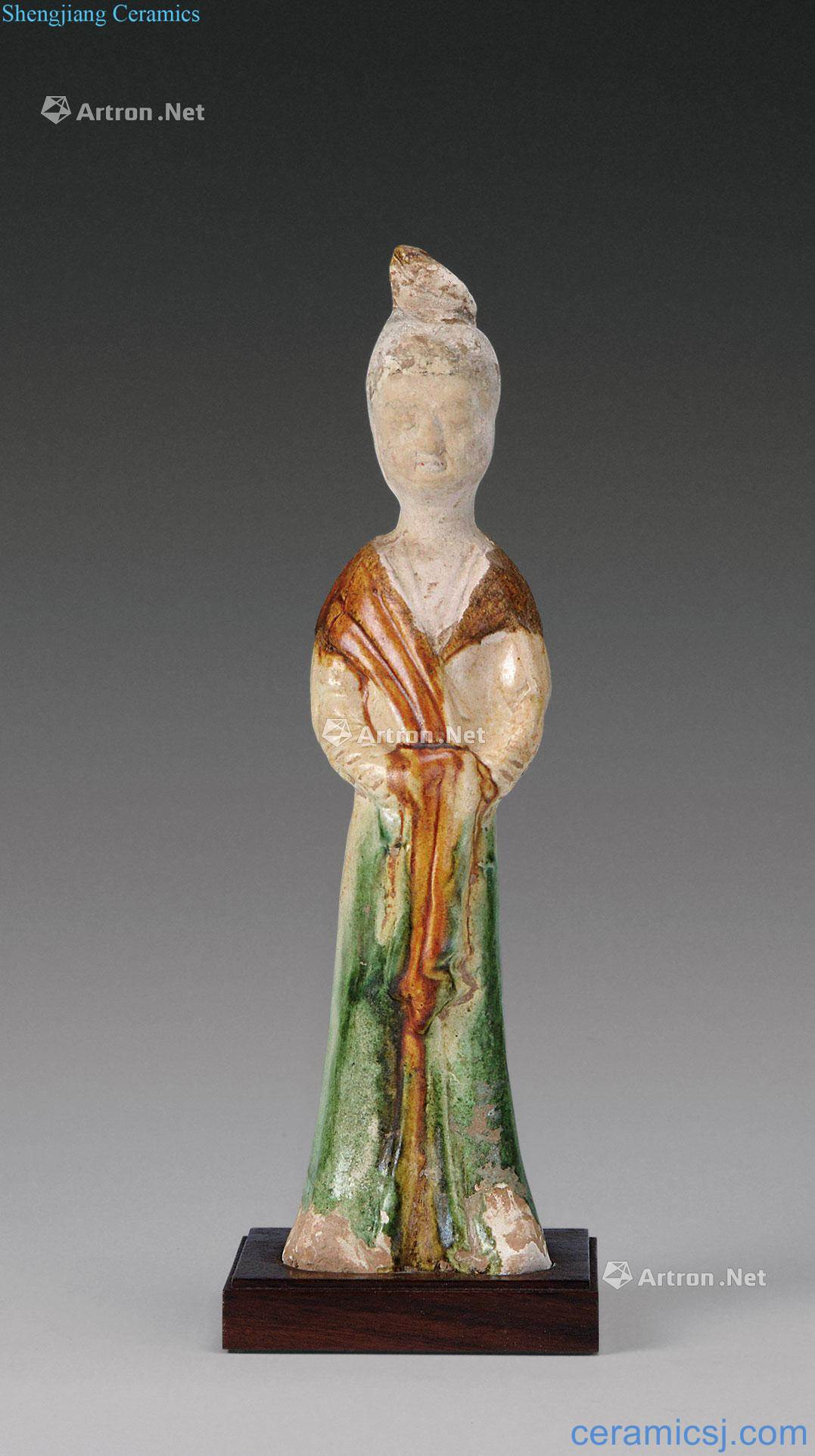 However, the tang dynasty (618-907), three-color figurines