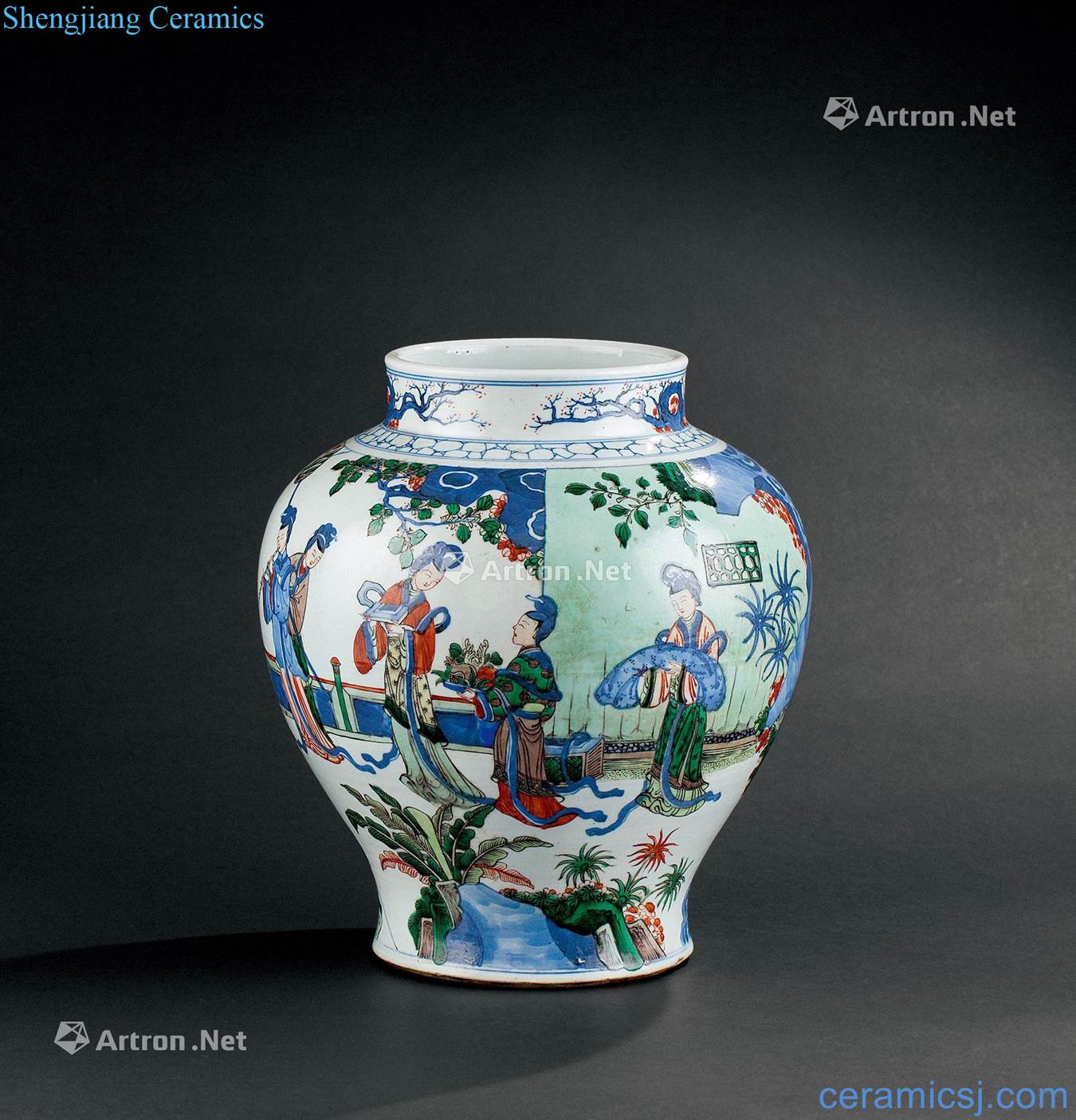 The qing emperor kangxi (1662-1722) grain tank colorful characters