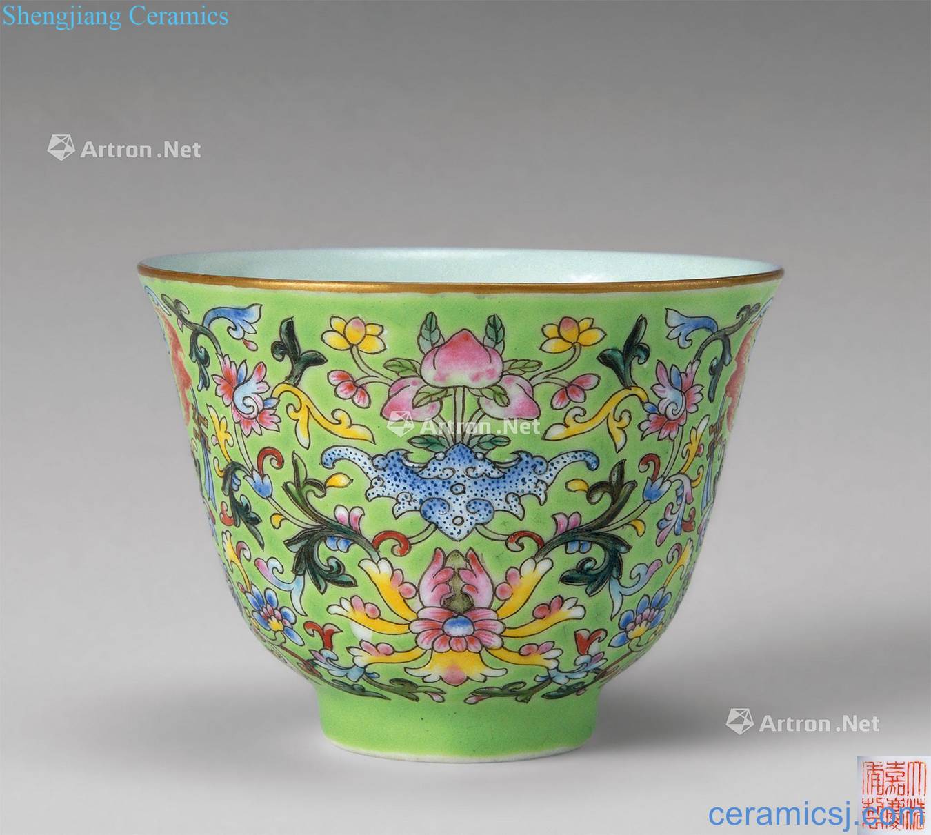 Qing jiaqing (1796-1820), pastel lotus flower grain cup