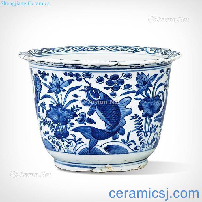 Ming jiajing Blue and white fish and algae grain flowerpot