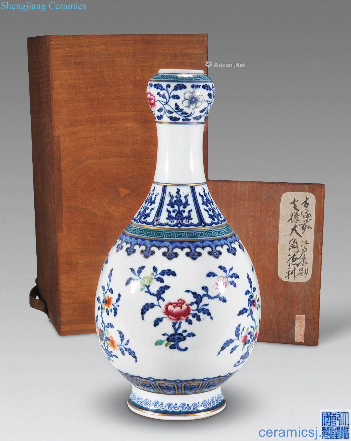 Qing dynasty blue and white paint folding flower bottles of garlic