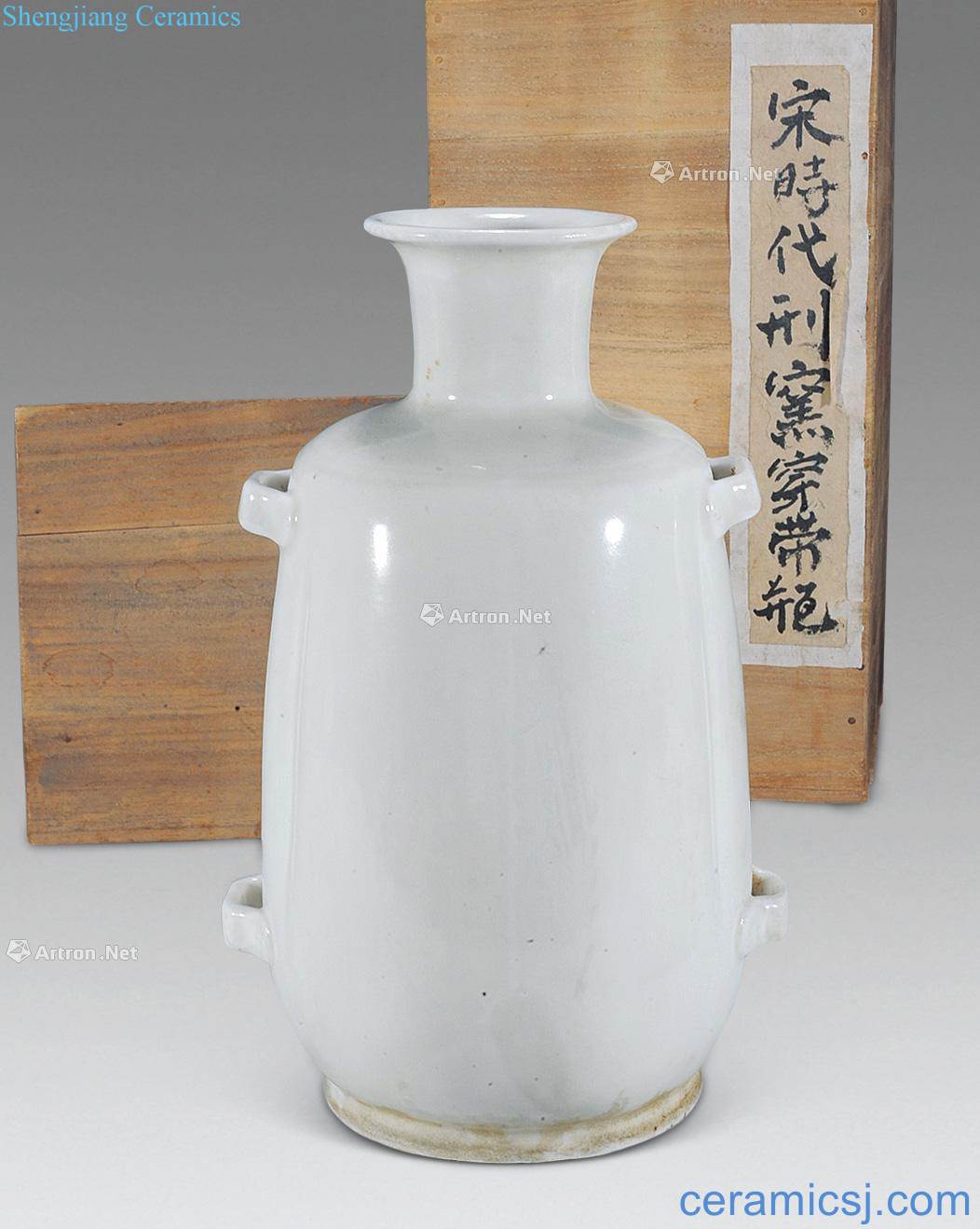 The song dynasty Xing kiln craft melon leng wear a bottle