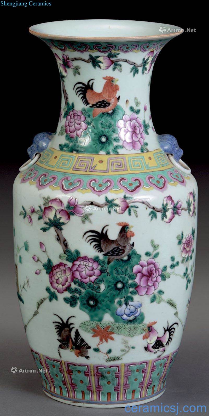 Qing powder enamel vase with a fine shop first