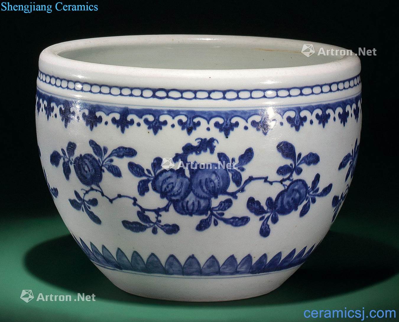 Qing dynasty blue-and-white sanduo lines cylinder