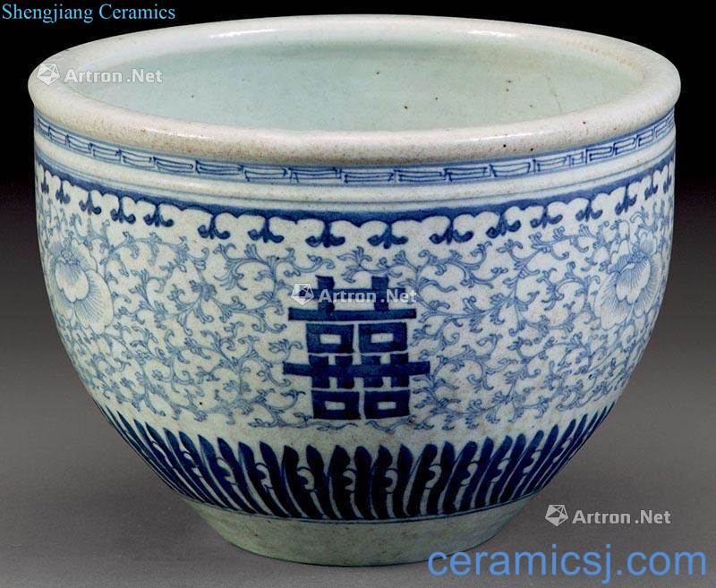 Qing dynasty blue-and-white branch flowers happy character cylinder